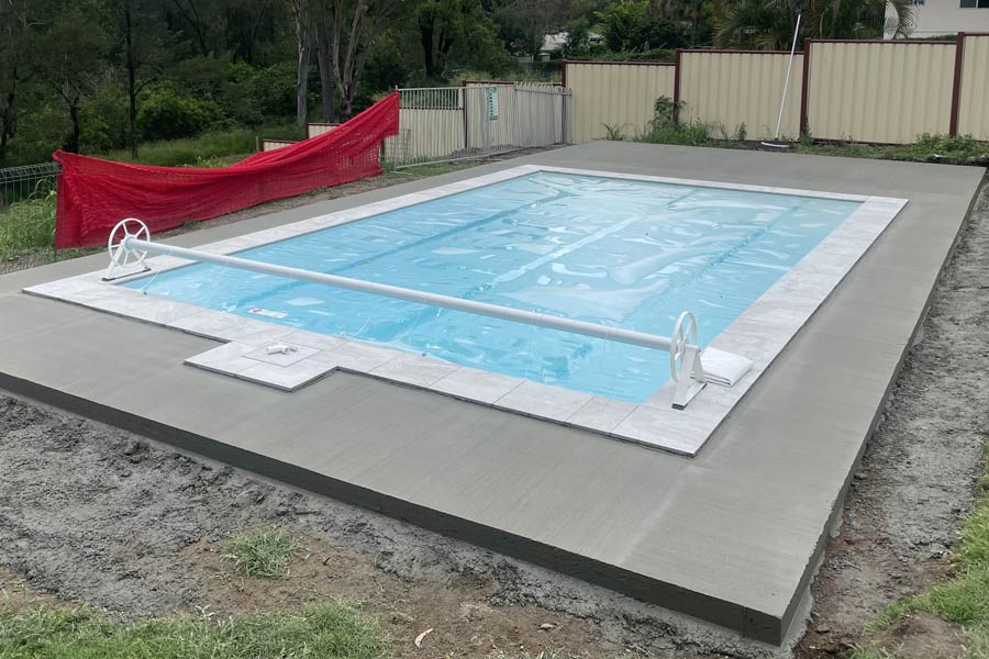swimming_pool_surround_job in concrete